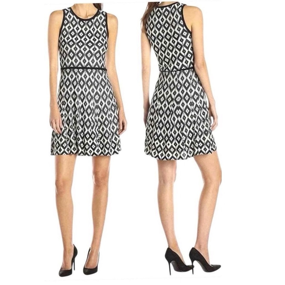 Trina Turk Dress Womens Small Black White Diamond Knit Fit Flare Excellent